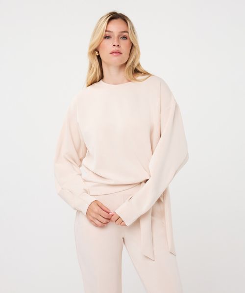 Sweater Modal knot detail