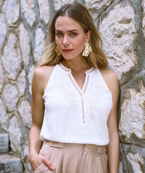 Top slv/lss embroidery crinkle