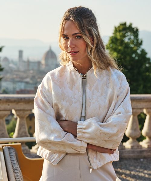 Jacket bomber feather