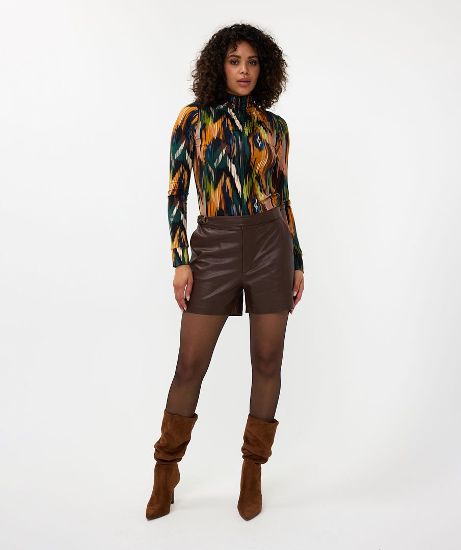 Shorts vegan leather