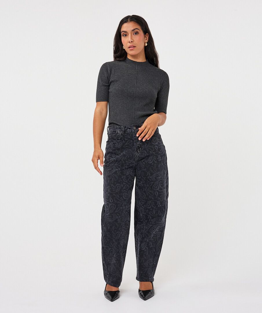 Trousers barrel print