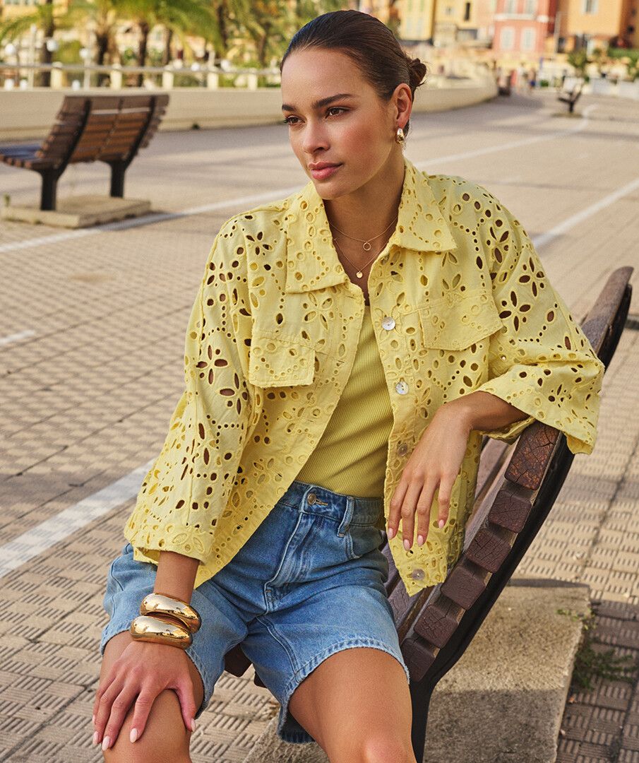 Jacket broderie anglaise