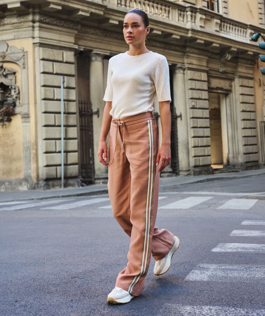 Trousers tape sideseam